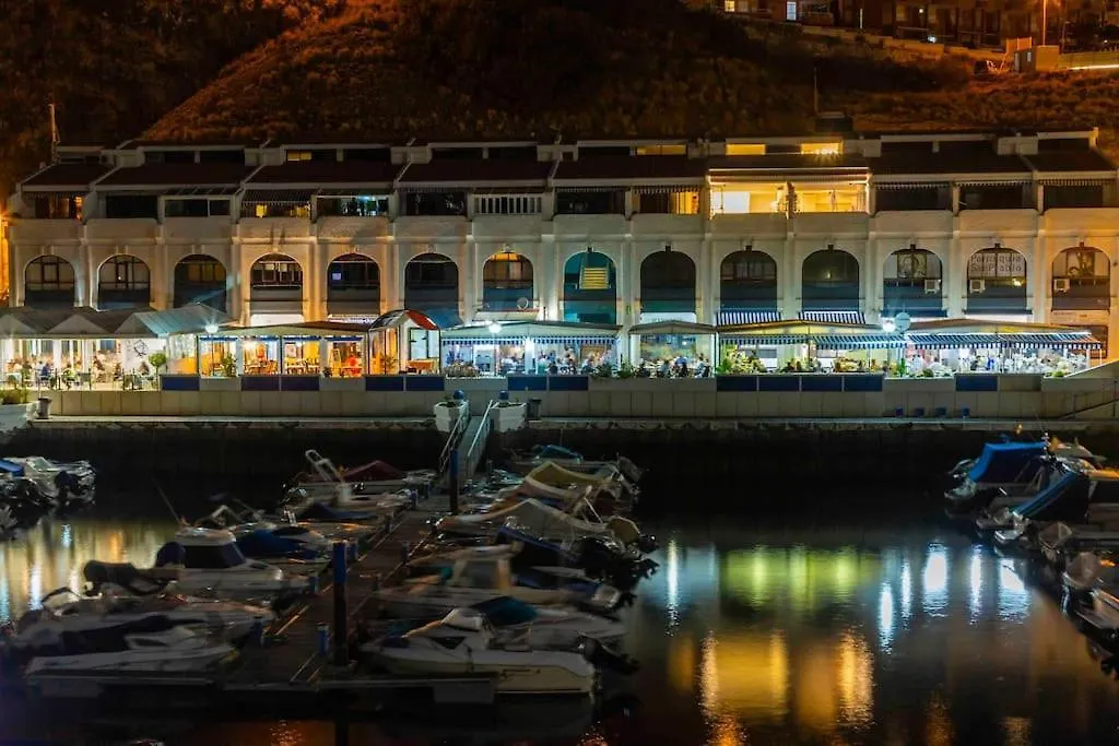 Radazul Seafront Marina 9 Apartment 0*,  Spain